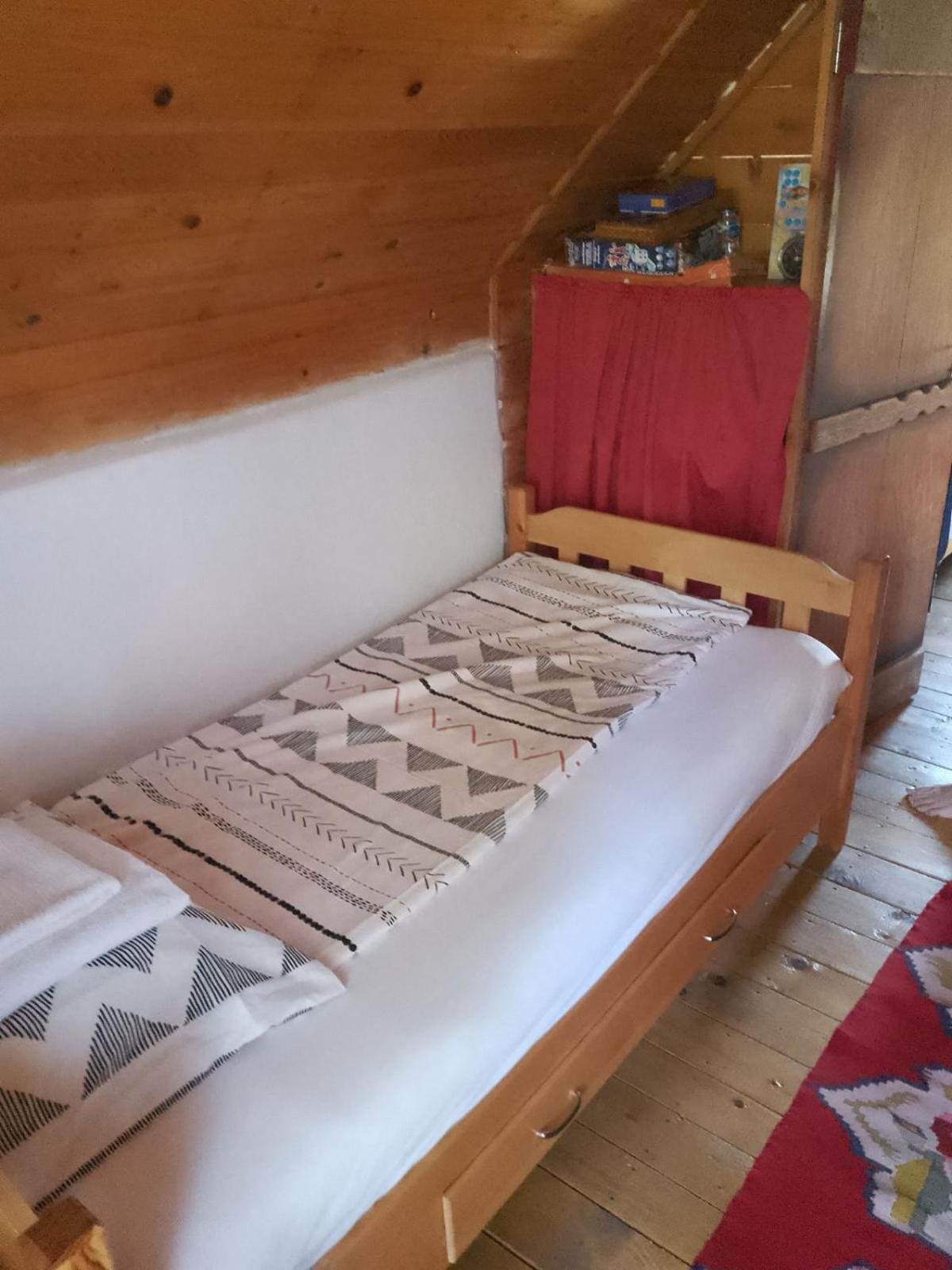 Apartmani Planinska Kuca, Jagodnja Krupanj Buitenkant foto