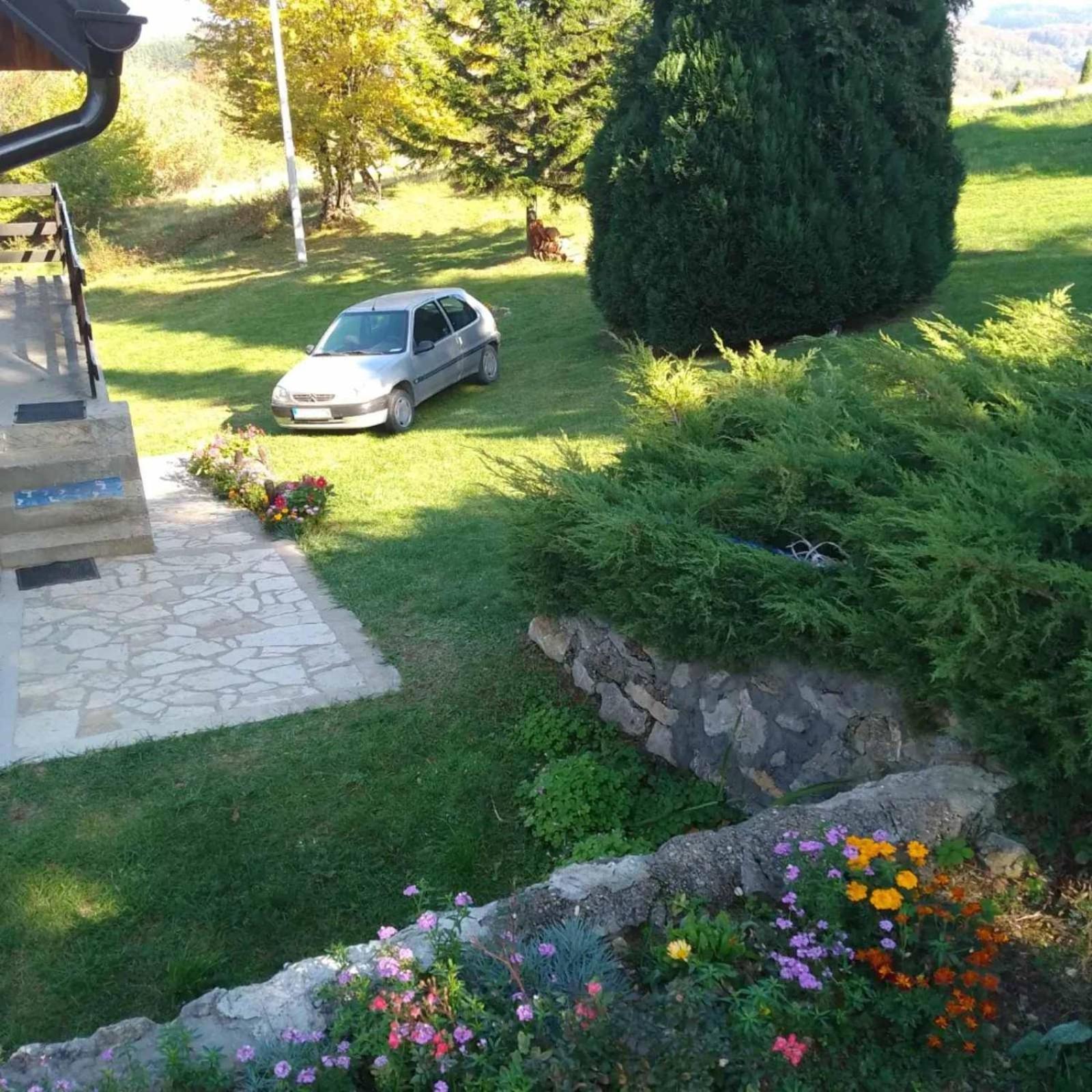 Apartmani Planinska Kuca, Jagodnja Krupanj Buitenkant foto